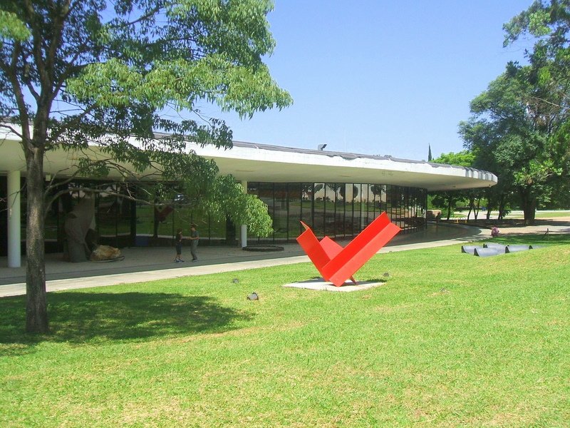 Museu de Arte Moderna Sao Paulo Fachada